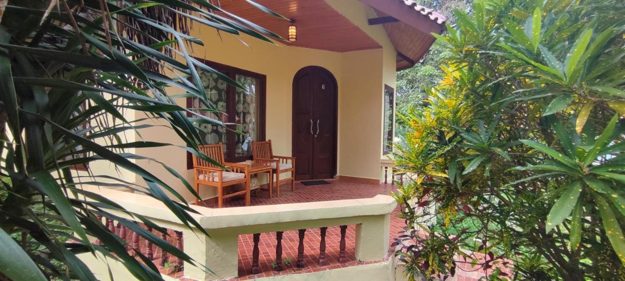 Bara Beach Bungalows Bira Exterior photo